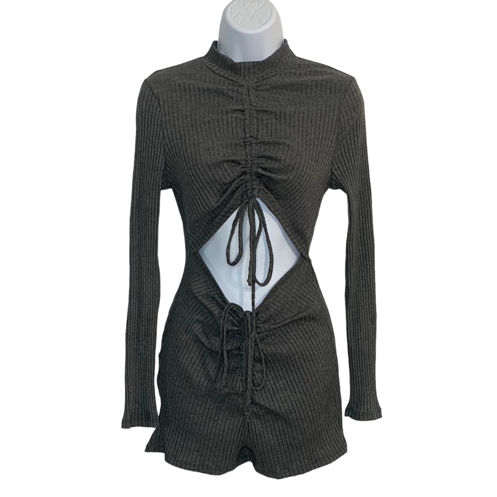 FASHION NOVA Chloe Ribbed Ruched Romper - Picture 4 of 10